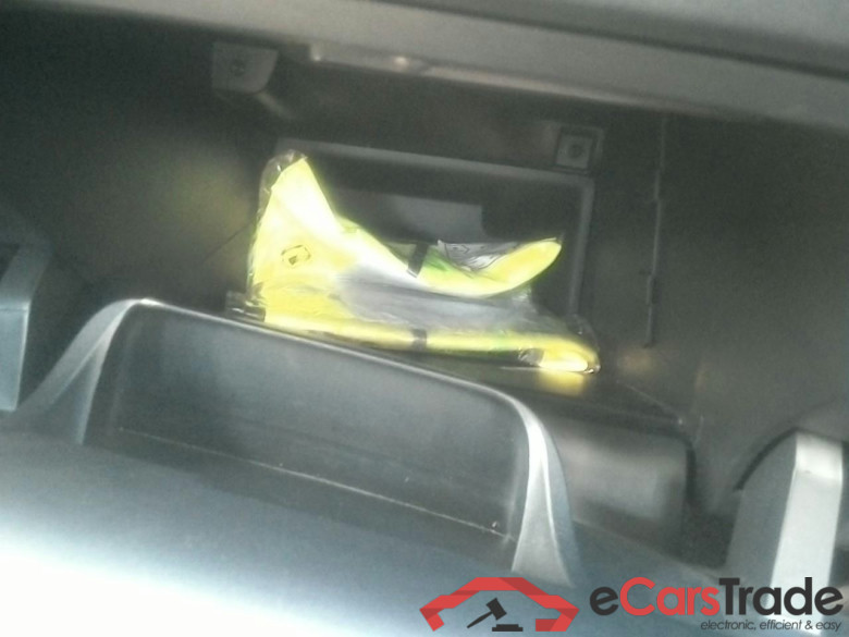 Peugeot 2008 1.2 Puretech LED Navi Klima PDC ... #6