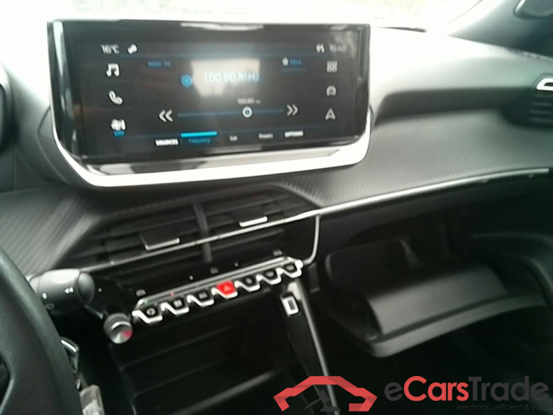 Peugeot 2008 1.2 Puretech LED Navi Klima PDC ... #4