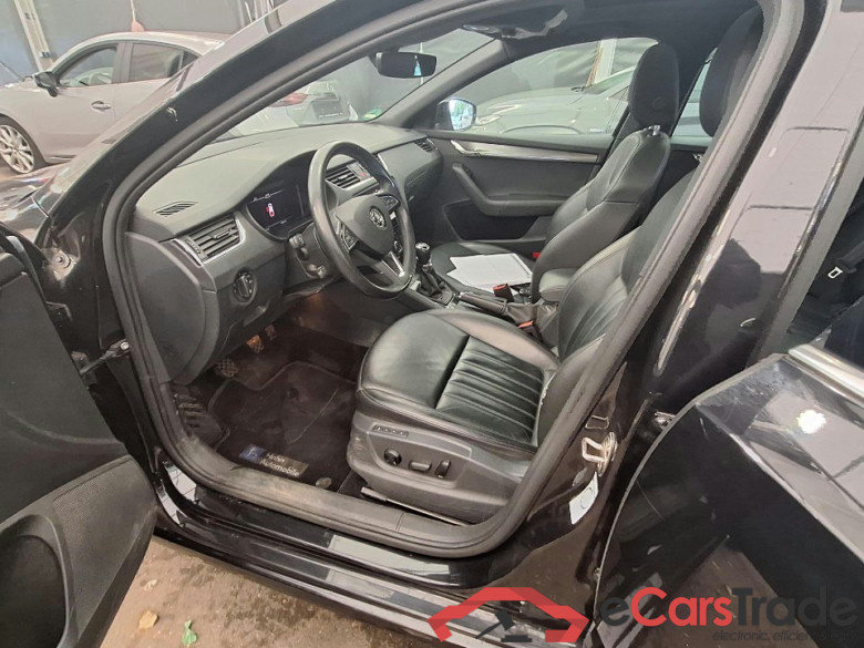 Octavia Combi Premium Edition 2.0 TDI 110KW MT6 E6dT #4
