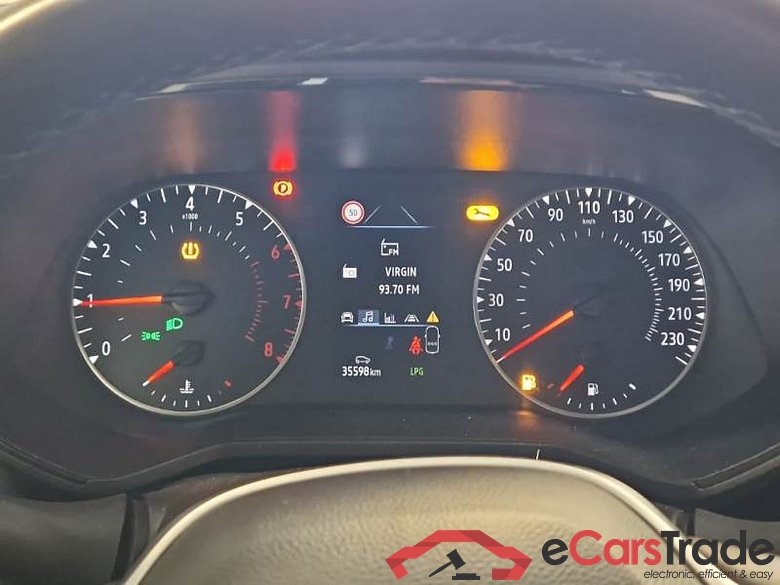 RENAULT CLIO / 2019 / 5P / BERLINA 1.0 TCE 74KW GPL ZEN #4