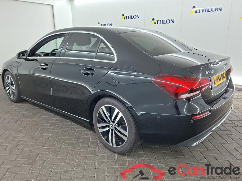 MERCEDES-BENZ A-Klasse Limousine A 180 7G-DCT Business Solution Luxury 4D 100kW #4