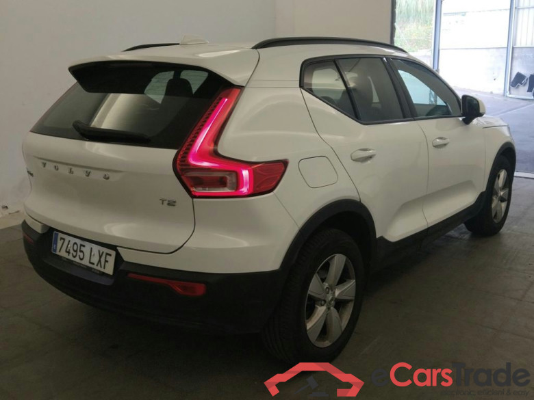 VOLVO XC40 / 2017 / 5P / todoterreno 1.5 T2 Momentum Core #2
