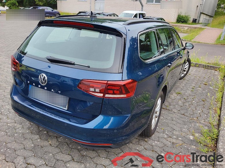 VW Passat Variant 2.0 TDI SCR Business 5d 110kW #2