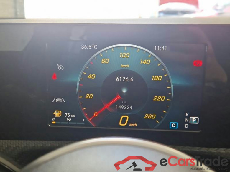 MERCEDES-BENZ CLASSE A / 2018 / 5P / BERLINA A 180 D AUTOMATIC BUSINESS EXTRA #4