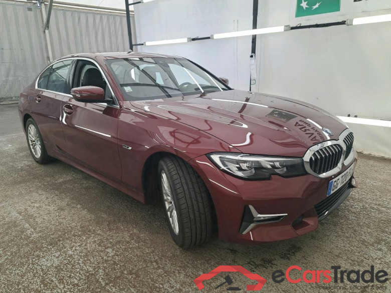BMW Série 3 Berline / 2018 / 4P / Berline 320e 204ch Luxury BVA8 Hybride #4