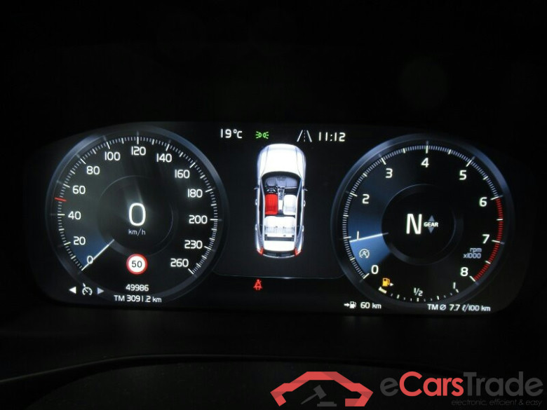 Volvo XC40 (2017->) DE - SUV5 T3 2WD EU6d, Momentum Core, 2020 - 2022 #6