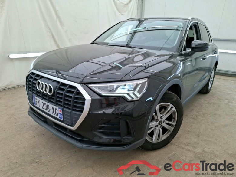 AUDI Q3 / 2018 / 5P / SUV 35 TFSI 150 MHEV S TRONIC BUSINESS LINE #1