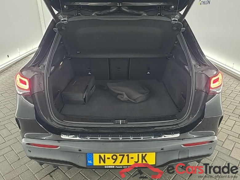 MERCEDES-BENZ EQA 250 Business Solution AMG auto 5D 140kW #5