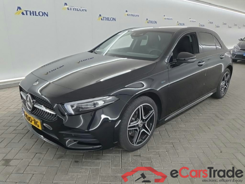 MERCEDES-BENZ A-klasse A 250 e 8G-DCT Business Sol AMG Limited 5D 160kW #1