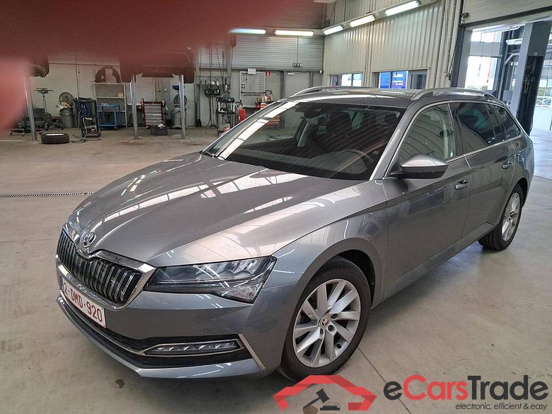 SKODA Superb Combi PHEV 1.4 TSI Ultimate DSG (160 kW) #1