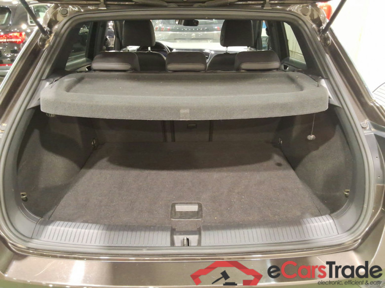VOLKSWAGEN T-ROC 1.5 TSI ACT Elegance OPF DSG #3