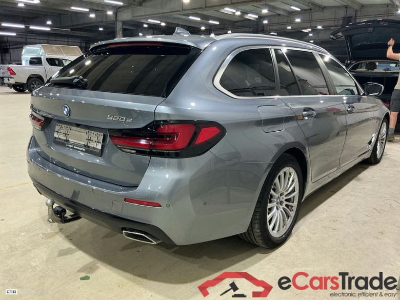 BMW 5 SERIES TOURING 2.0 520E TOURING AUTO #4