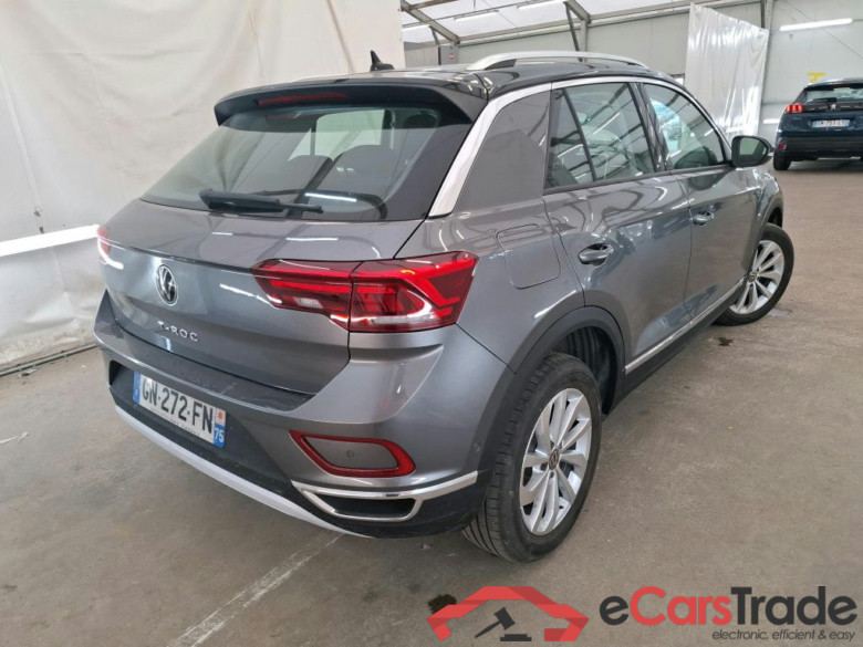 VOLKSWAGEN T-Roc / 2021 / 5P / SUV 1.5 TSI 150 EVO STYLE DSG7 #3