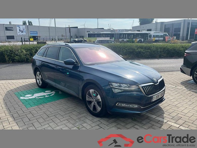 SKODA Superb Combi 1.5 TSI ACT Style DSG #2