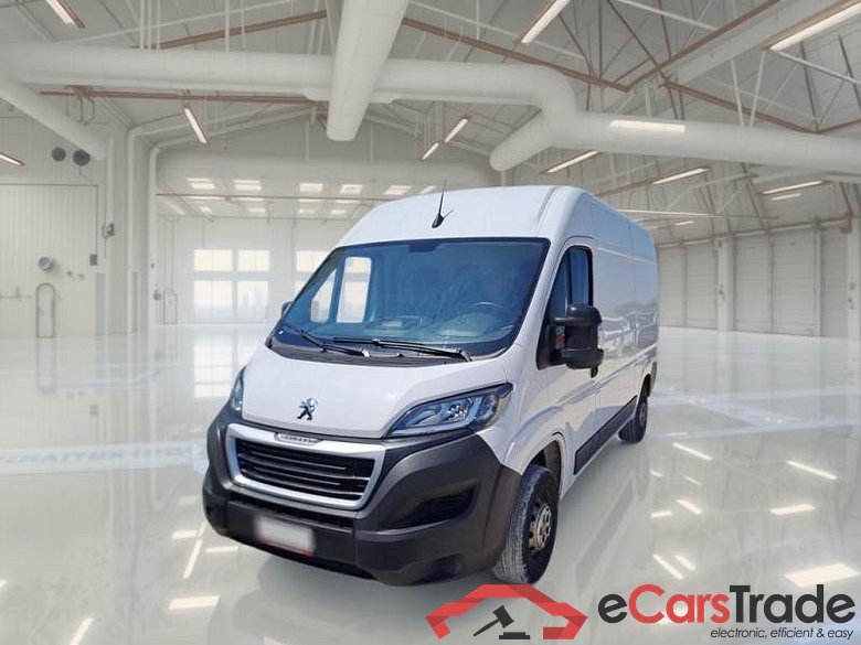 PEUGEOT BOXER / 2014 / 4P / FURGONE 333 L2H2 2.2 BLUEHDI 140CV SeS #1