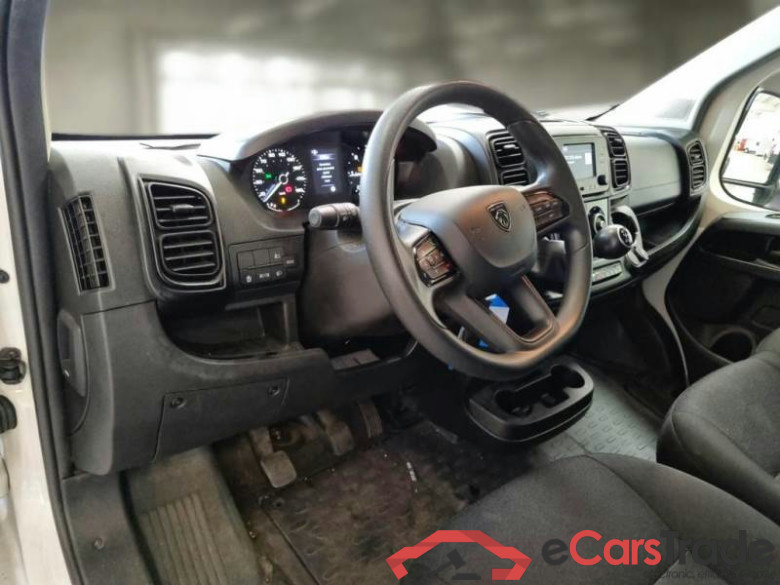 PEUGEOT BOXER / 2023 / 4P / FURGONE 2.2 BLUEHDI 120 SeS 330 L2H2 #3
