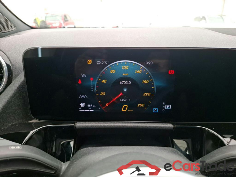 MERCEDES-BENZ GLA / 2020 / 5P / SUV 2.0 GLA 200 D BUSINESS LINE DCT #6