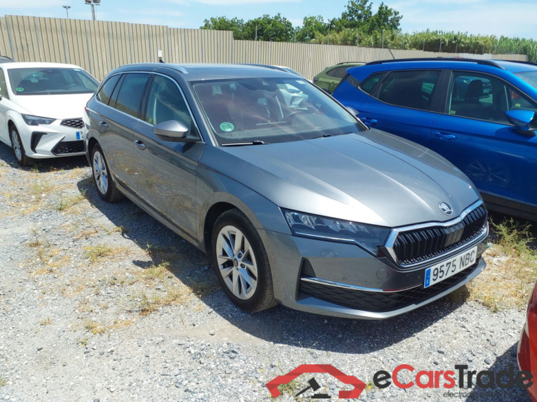 SKODA Octavia 2.0 TDI 110 kW (150CV) DSG 7 vel AutomÃ¡tico Combi Design(Pano-Roof + Winterpack)