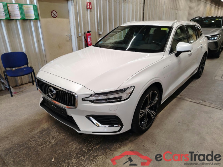 V60 Kombi Inscription Recharge Plug-In Hybrid AWD 2.0 T6 251KW AT8 E6d #1