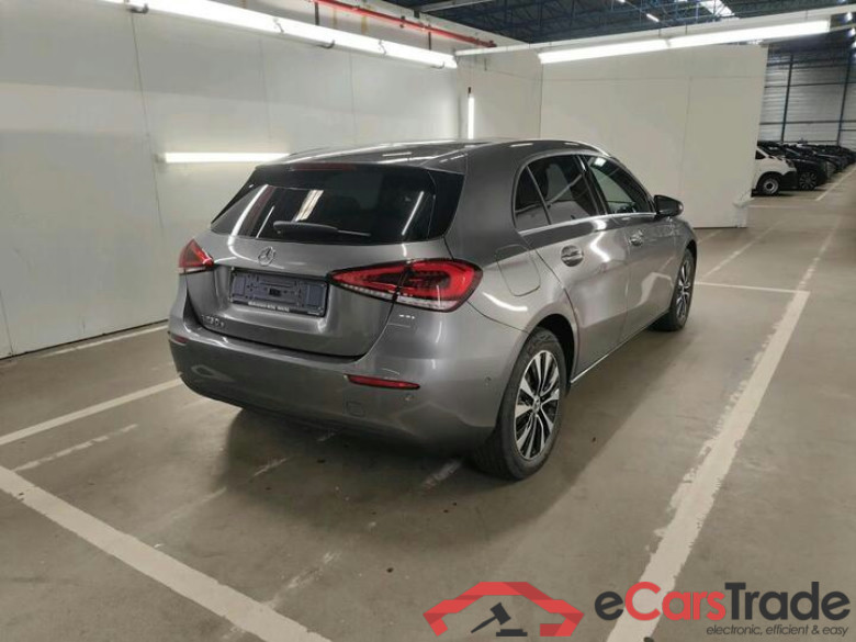 Mercedes A-Klasse A-Klasse A 250 e Business Line (PHEV) 160kW/218pk  5D/P Auto-7 #4