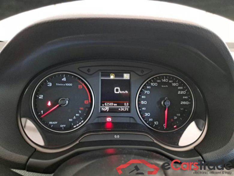 AUDI Q2 / 2020 / 5P / SUV 2.0 35 TDI BUSINESS S TRONIC #4