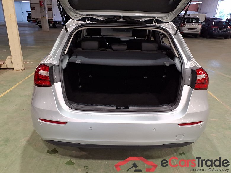 MERCEDES-BENZ A-CLASS 1.3 A 180 BUSINESS SOLUTION ESSENTIAL #3