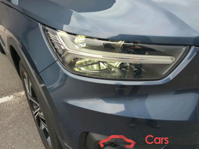 VOLVO XC40 155 kW #4