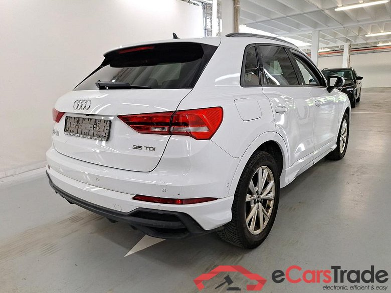AUDI Q3 2.0 35 TDI S TRONIC S LINE BUSINESS EDIT #4