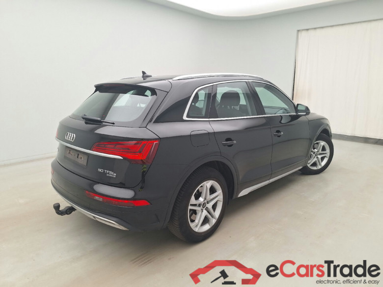 Audi Q5 Advanced 50 TFSI e PHEV S-tronic quattro 5d Platinum (total options: 15.842,16 Ex.Vat) #3