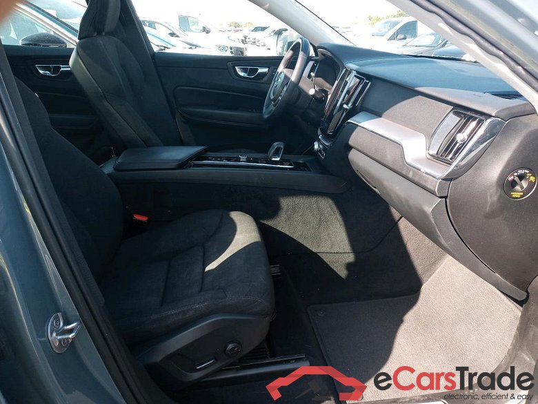 VOLVO XC60 / 2017 / 5P / todoterreno 2.0 T6 AWD Recharge Inscription Exp Auto #6