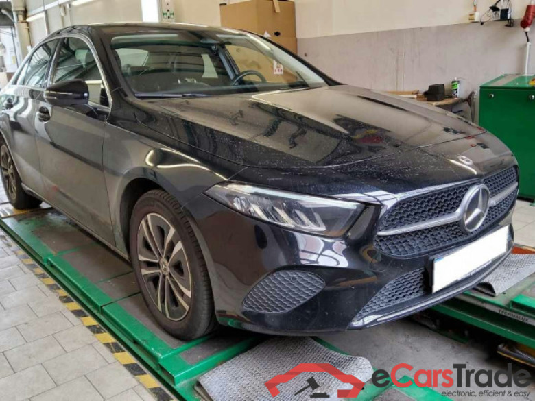 Mercedes-Benz A Limousine (BM 177)(08.2018->) DE - Lim4 A 250 e EU6d, Progressive, (Facelift) 2022 - 2024 #2