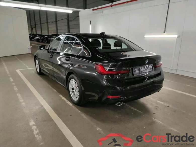 BMW 3 Reeks Berline 3 Reeks Berline 320dA (120 kW) (Mild Hybrid) 120kW/163pk  4D/P Auto-8 #3