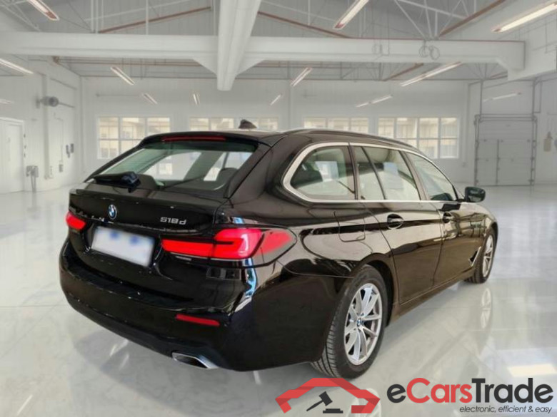 BMW SERIE 5 / 2020 / 5P / STATION WAGON 518D BUSINESS TOURING #2