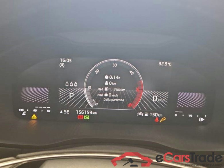 SKODA KAROQ / 2022 / 5P / SUV 2.0 TDI 85KW EVO SCR EXECUTIVE DSG #4
