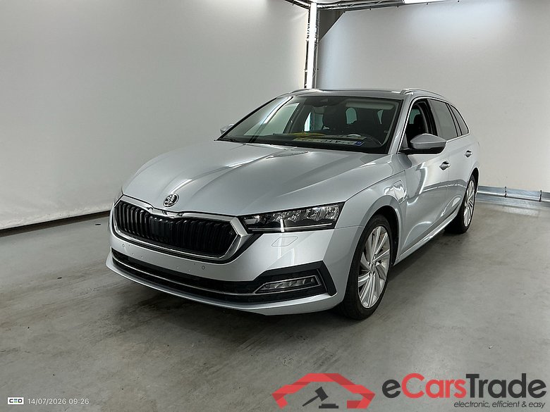 SKODA OCTAVIA COMBI 1.4 TSI PHEV 150KW DSG CLEVER #1