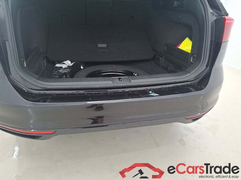 VOLKSWAGEN PASSAT VARIANT 2.0 TDI SCR DSG7 STYLE #5