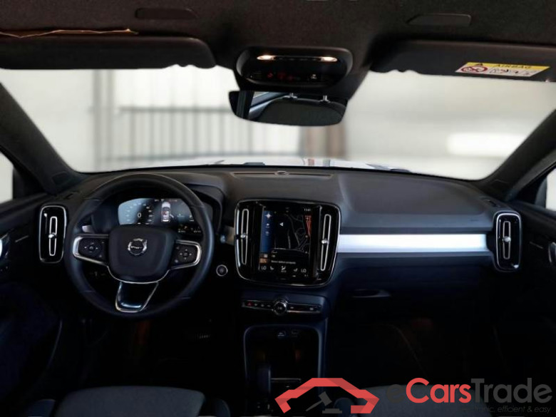 VOLVO XC40 / 2021 / 5P / SUV T5 RECHARGE PLUG-IN AUTO PLUS BRIGHT #3