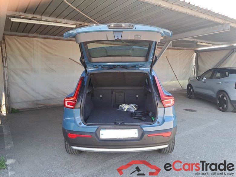 VOLVO XC40 / 2021 / 5P / SUV T5 RECHARGE PLUG-IN AUTO PLUS BRIGHT #5