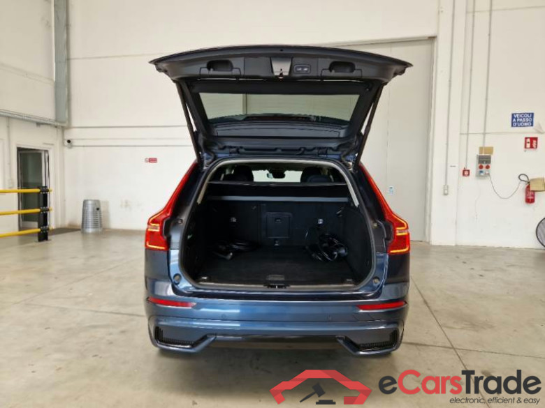 VOLVO XC60 / 2021 / 5P / SUV T6 PLUG-IN AWD AUTO ULTIMATE DARK #5