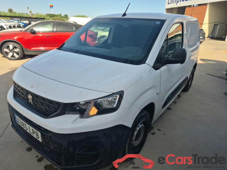 PEUGEOT Partner / 2018 / 3P / furgón derivado de turismo Pro Standard 600kg BlueHDi 73kW #1