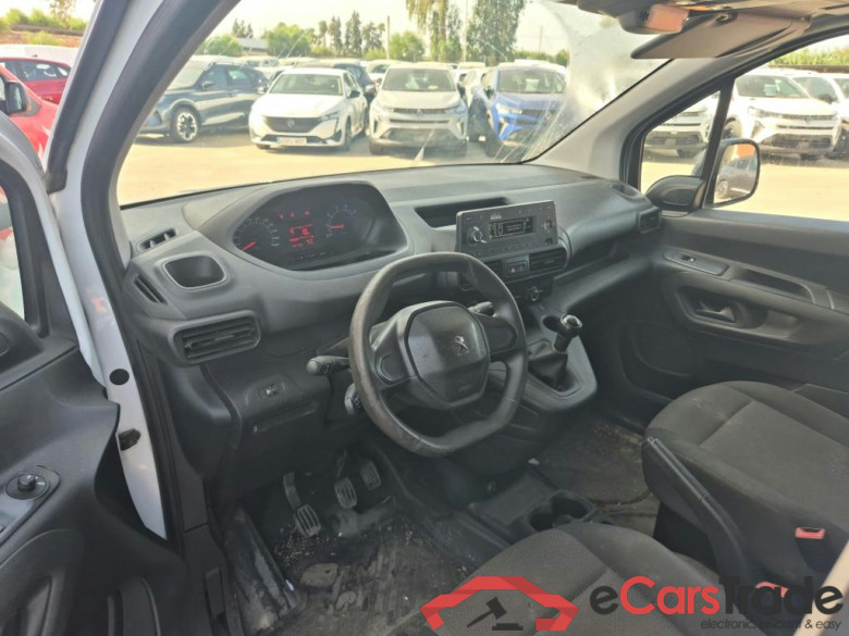 PEUGEOT Partner / 2018 / 3P / furgón derivado de turismo Pro Standard 600kg BlueHDi 73kW #3