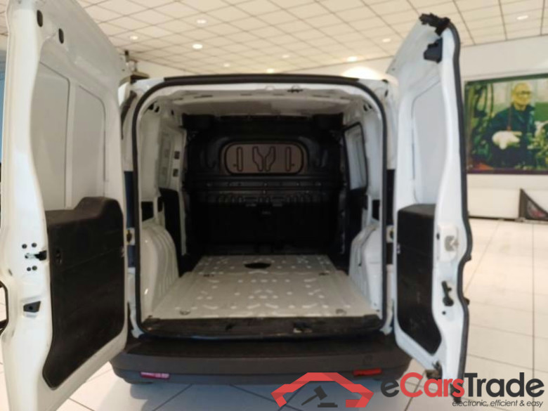 FIAT DOBLÒ CARGO / 2014 / 4P / VETT. FURGONATA CH1 BUSINESS 1.6 MJET 105CV E6D-F SeS #4