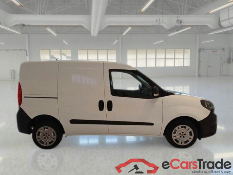 FIAT DOBLÒ CARGO / 2014 / 4P / VETT. FURGONATA CH1 BUSINESS 1.6 MJET 105CV E6D-F SeS #6