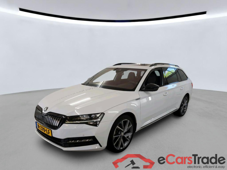 SKODA Superb Combi 115 kW #1