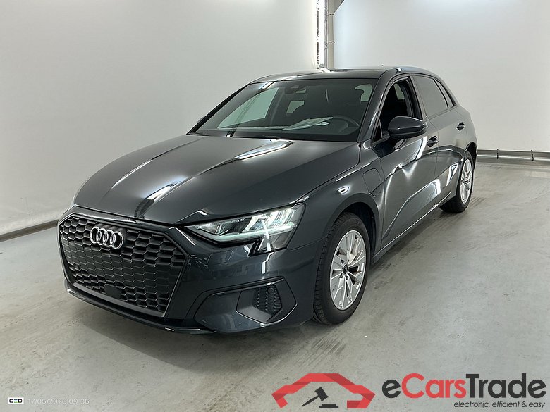 AUDI A3 SPORTBACK 1.4 40 TFSI E S TRONIC SPORTB ATTRACTION