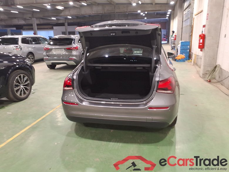 MERCEDES-BENZ A-CLASS LIMOUSINE 2.0 A 180 D BUSINESS SOLUTION #3