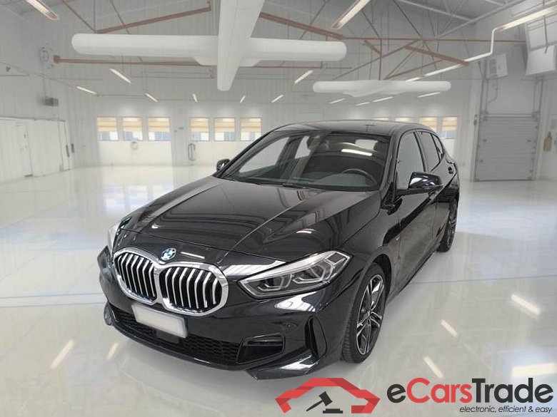 BMW SERIE 1 / 2019 / 5P / BERLINA 118D MSPORT #1