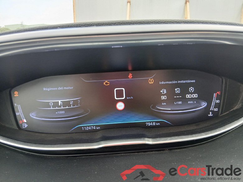 PEUGEOT 3008 / 5P / 1.5L BlueHDi 130 CV  Active #4