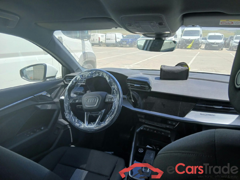 AUDI A3 / 2020 / 5P / berlina con portón Sportback Advanced 40 TFSI e 150kW S tro #3