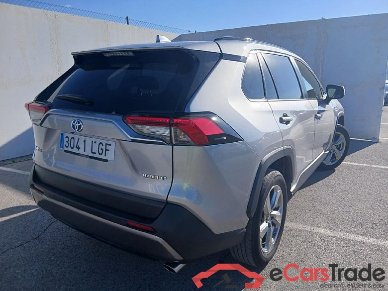 TOYOTA Rav4 / 2018 / 5P / todoterreno 2.5l 220H Advance #2